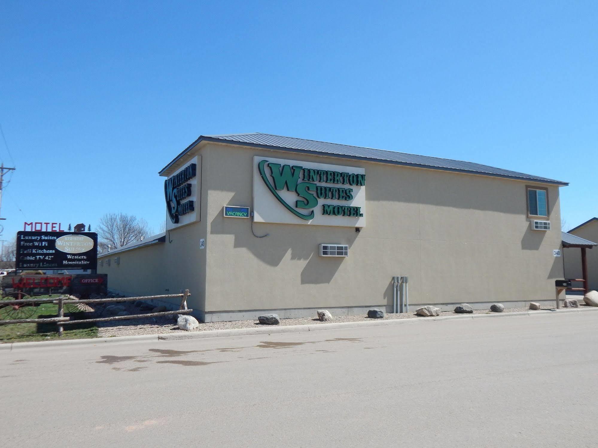 Winterton Suites Williston Esterno foto